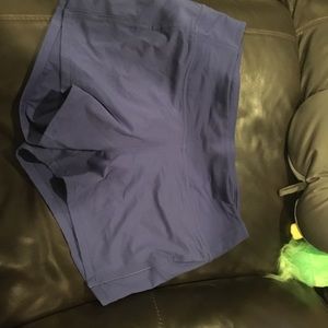 Size 6 lulu lemon shorts